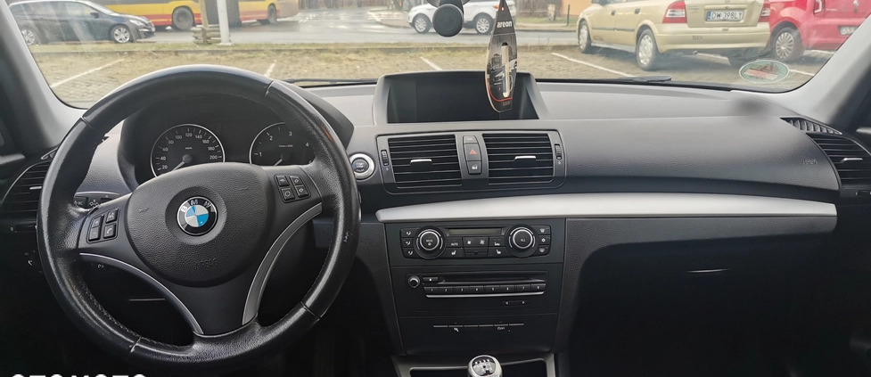 BMW Seria 1 cena 22900 przebieg: 259000, rok produkcji 2010 z Wrocław małe 79